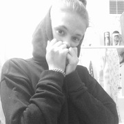 Юлька, 22, Горнозаводск