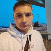 Арт?м, 32, Москва
