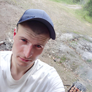 Павел, 28, Псков