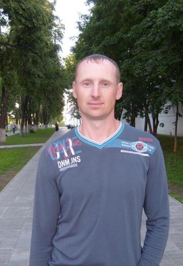 La mia foto - Igor, 45 di Sal'sk (@igor136242)