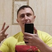 Александр, 36, Болохово