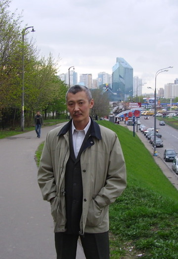 Моя фотография - Владимир, 58 из Мирный (Саха) (@vladimir33602)