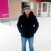 миша, 42, Балезино