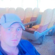 виктор, 31, Приобье