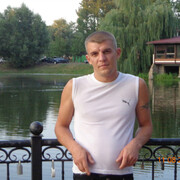 Василий, 36, Климовск