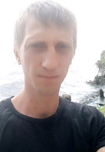 Viktor (@viktor236605) — my photo № 1